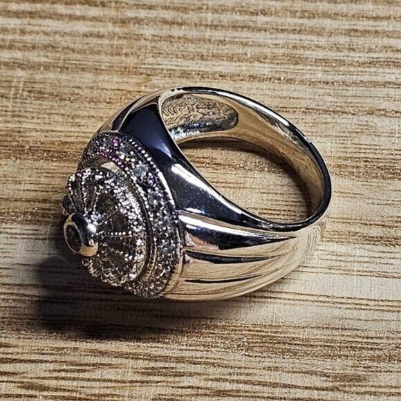 Luxurious Faux Diamond Encrusted Spinner Size 10 Men's Statement Ring - Picture 6 of 6